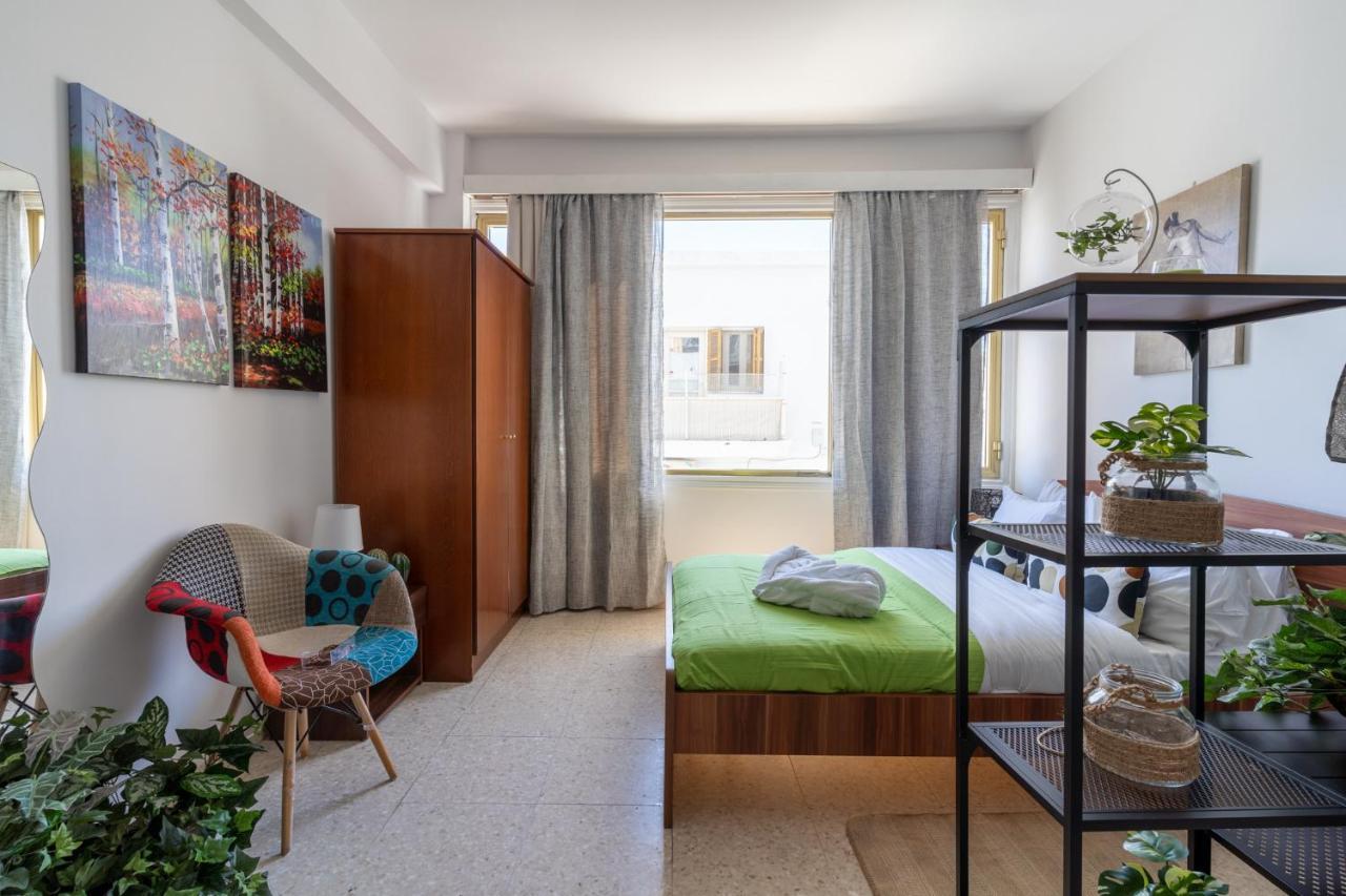 Oasis - Cozy Studio In Ларнака Екстер'єр фото